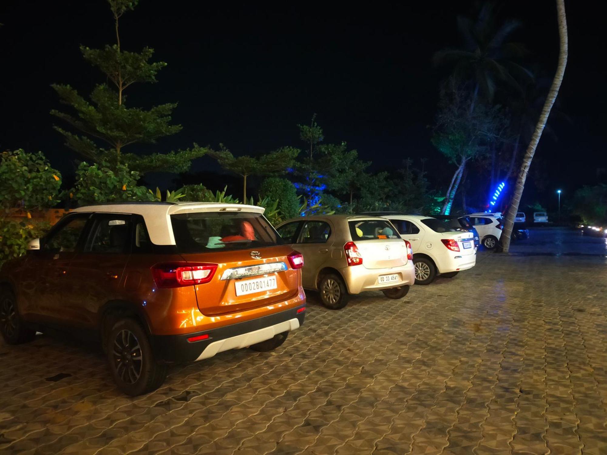 The Adventure Luxury Hotel Bhubaneswar Eksteriør billede