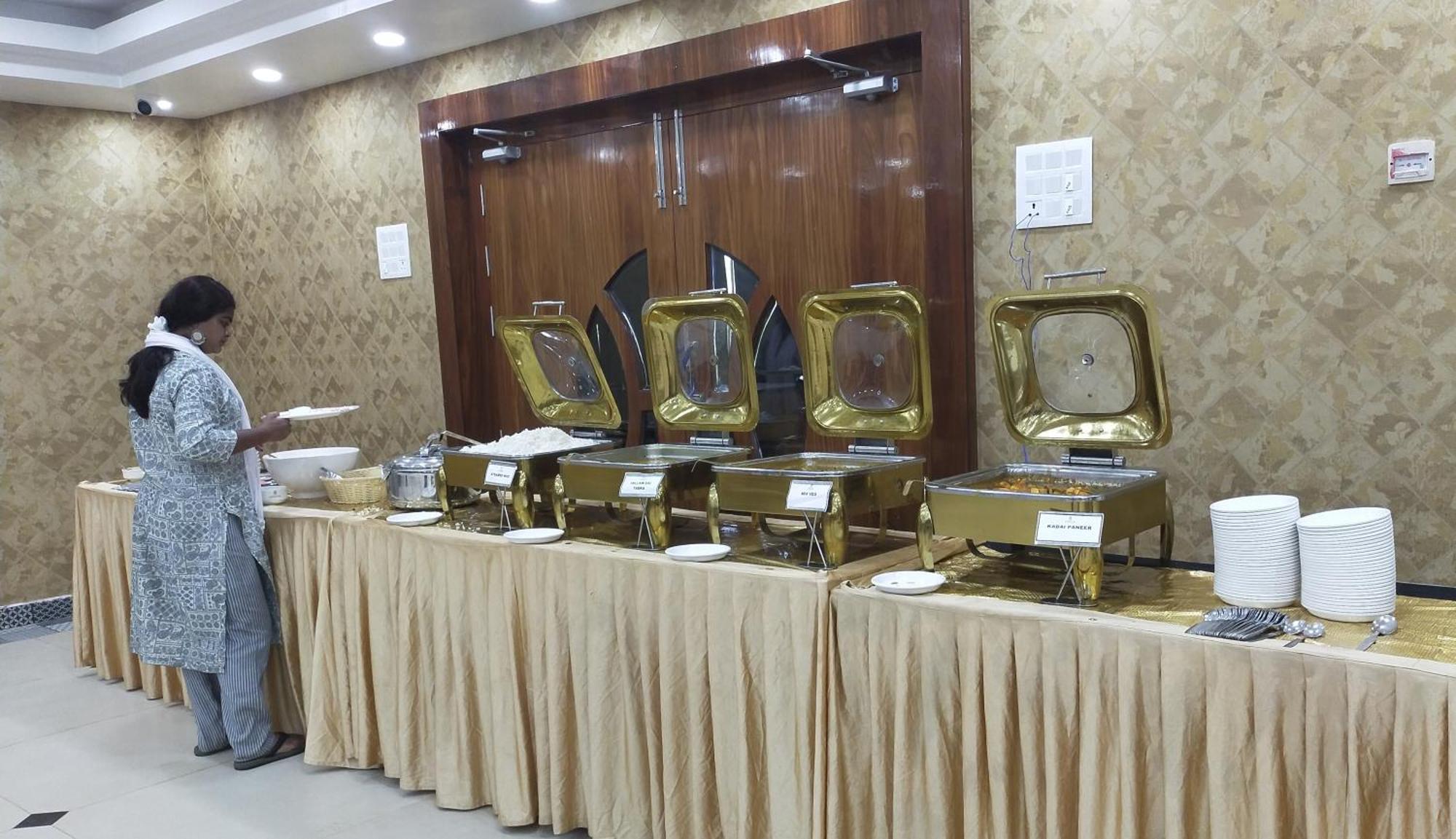 The Adventure Luxury Hotel Bhubaneswar Eksteriør billede
